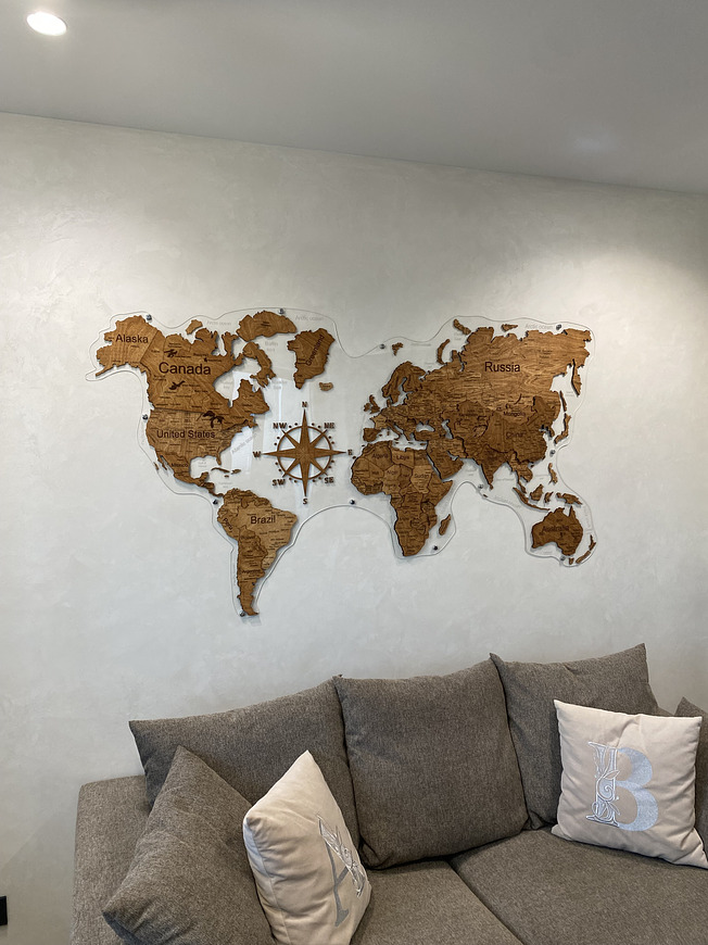 Карта мира из дерева